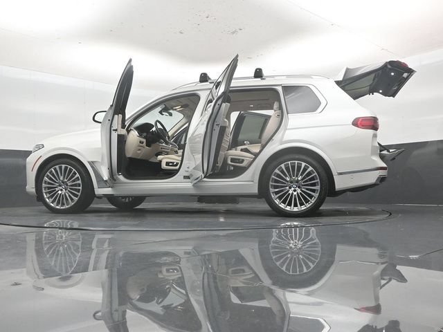 Used 2020 BMW X7 xDrive40i w/ Premium Package AWD/4WD image 65