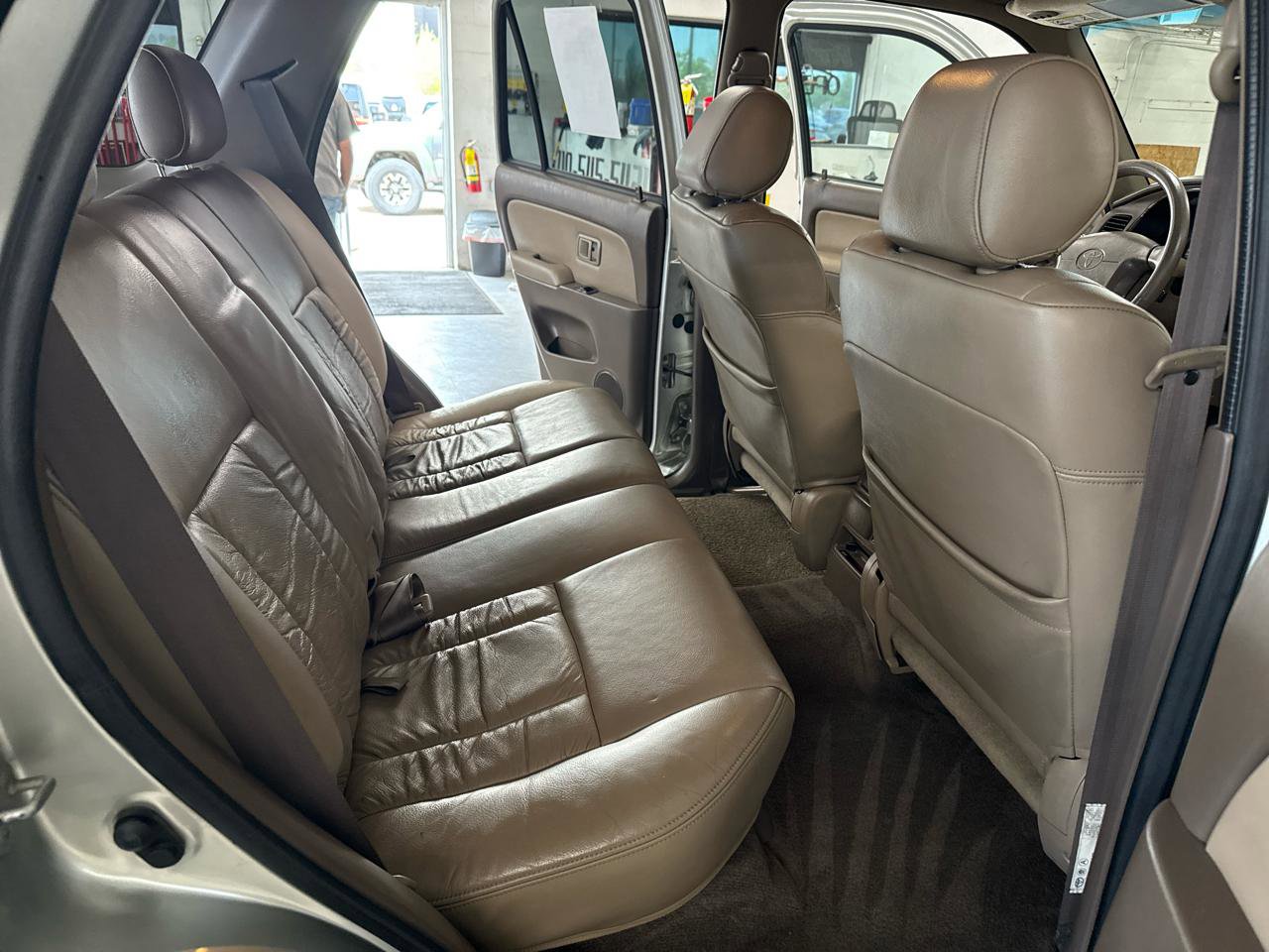 Used 2001 Toyota 4Runner Limited image 39