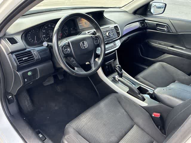 Used 2014 Honda Accord Sport image 2
