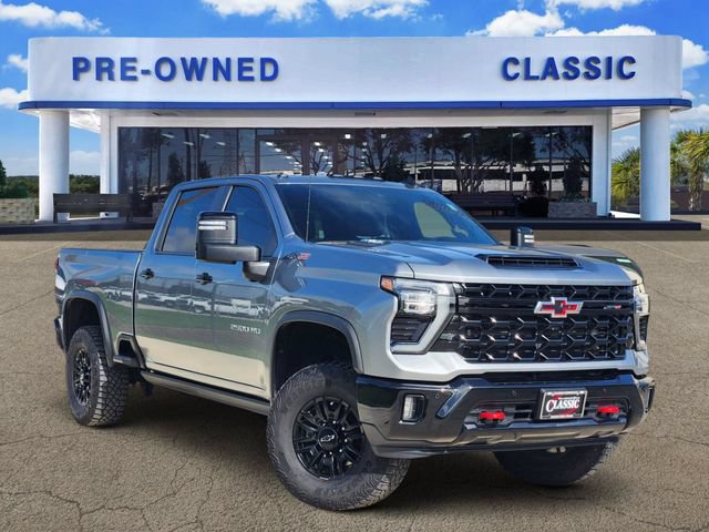 Used 2025 Chevrolet Silverado 2500 ZR2 w/ Technology Package AWD/4WD image 1