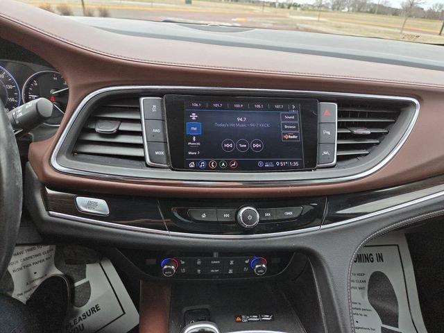 Used 2021 Buick Enclave Avenir w/ Avenir Technology Package AWD/4WD image 24