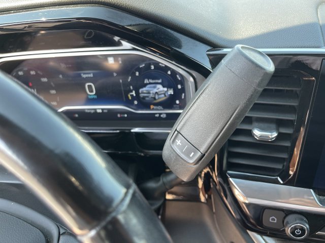 Used 2022 Chevrolet Silverado 1500 LT AWD/4WD image 19