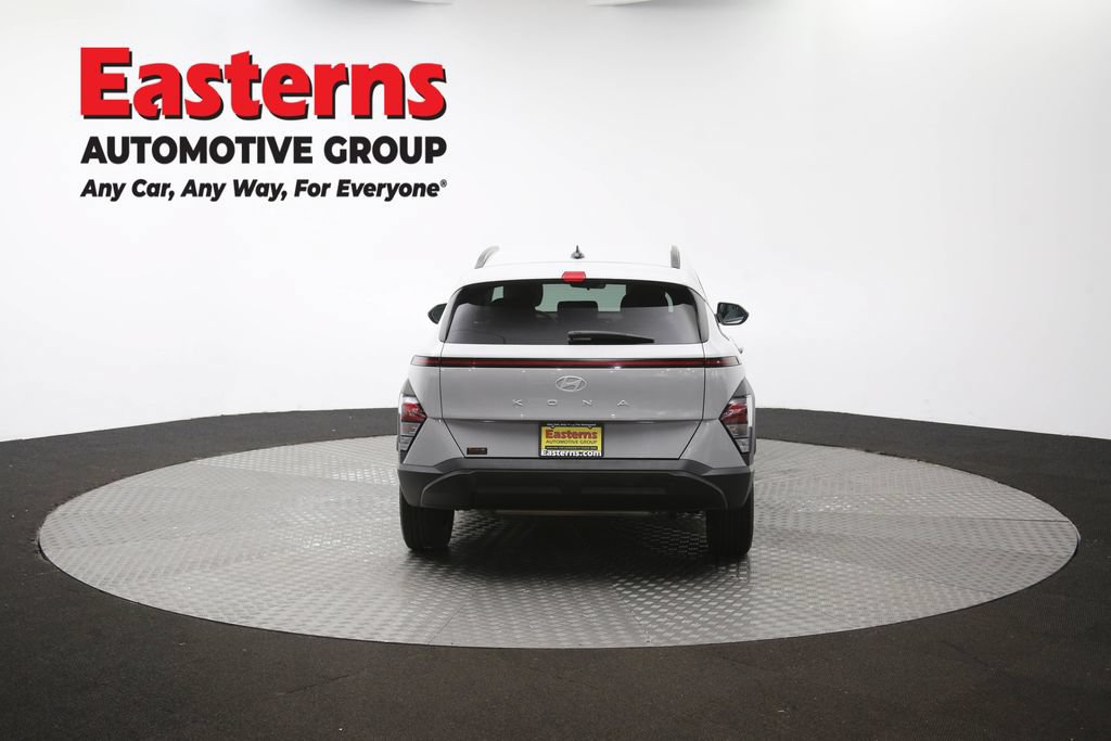 Used 2025 Hyundai Kona SEL FWD image 35