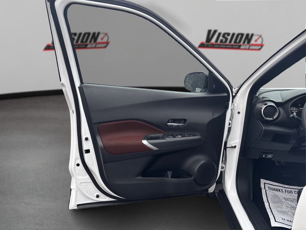 Used 2024 Nissan Kicks SR image 22