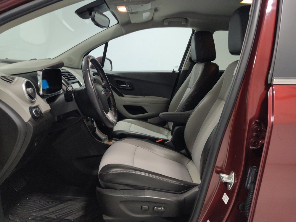 Used 2016 Chevrolet Trax LT w/ LT Convenience Package FWD image 17