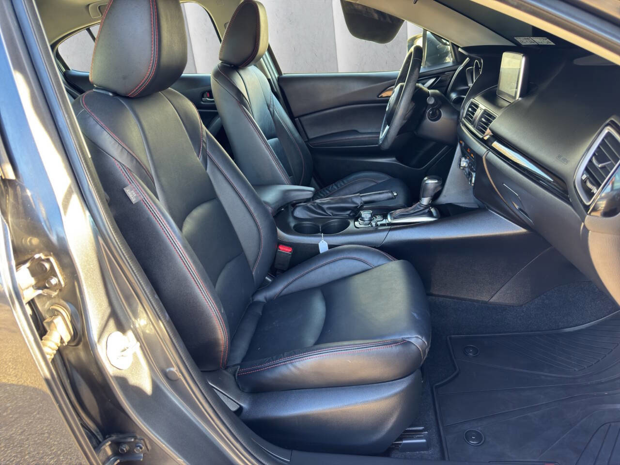 Used 2015 MAZDA MAZDA3 i Grand Touring image 13
