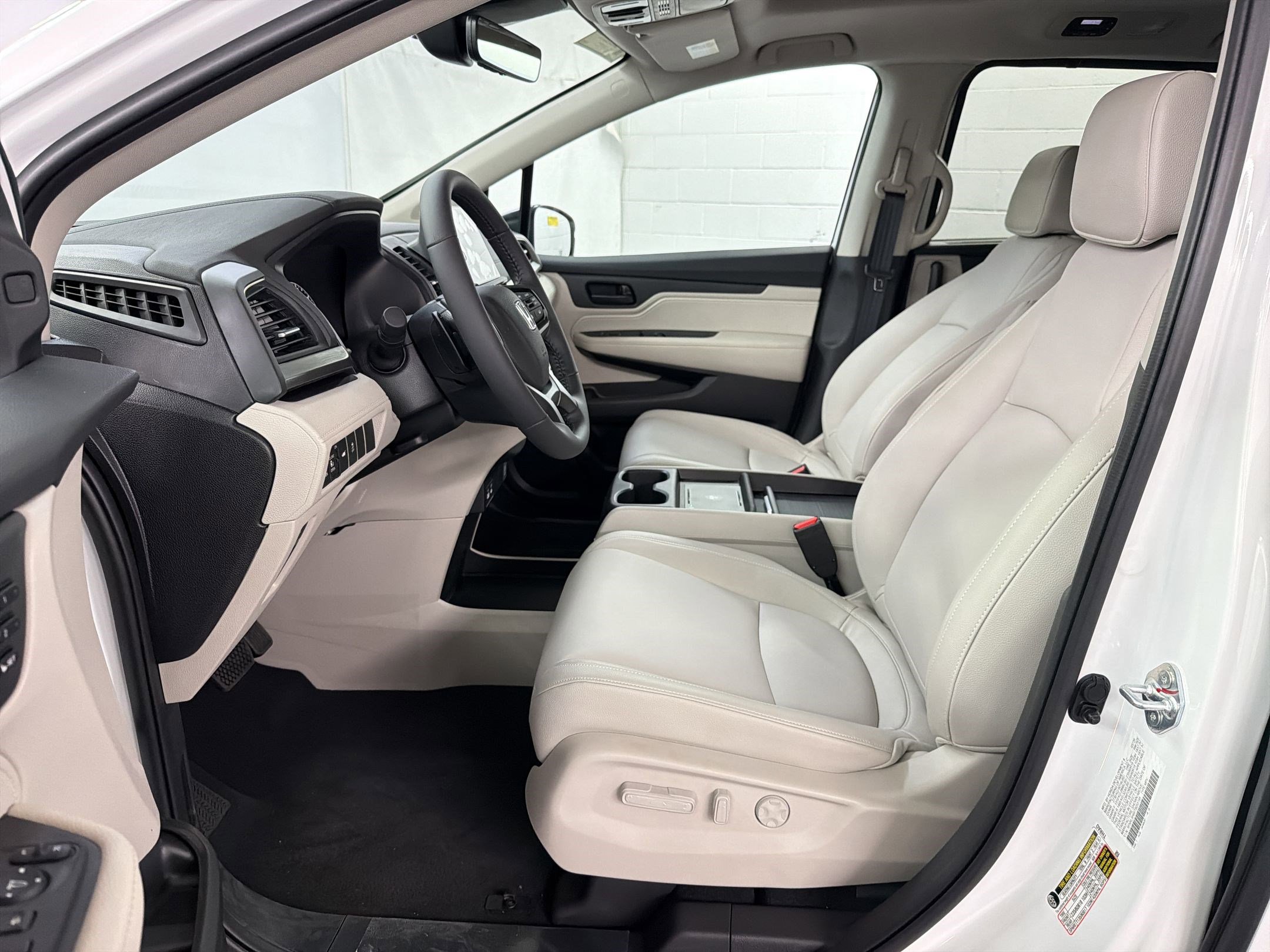 New 2026 Honda Odyssey EX-L image 5