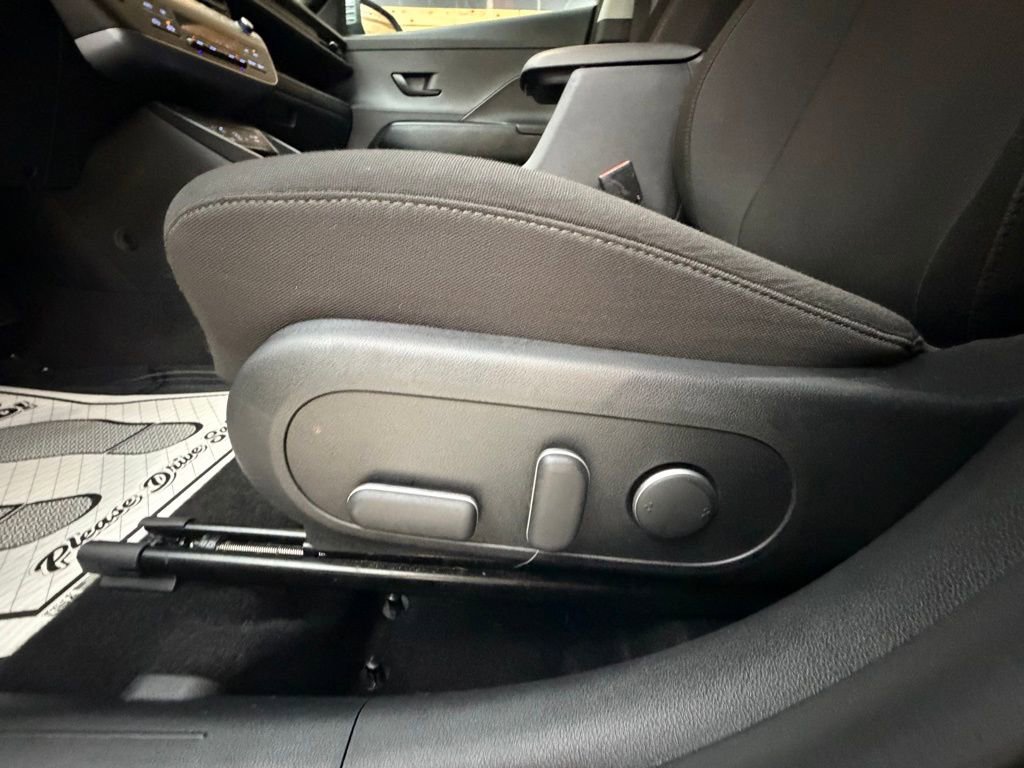 Used 2024 Hyundai Kona SEL w/ Convenience Package image 26