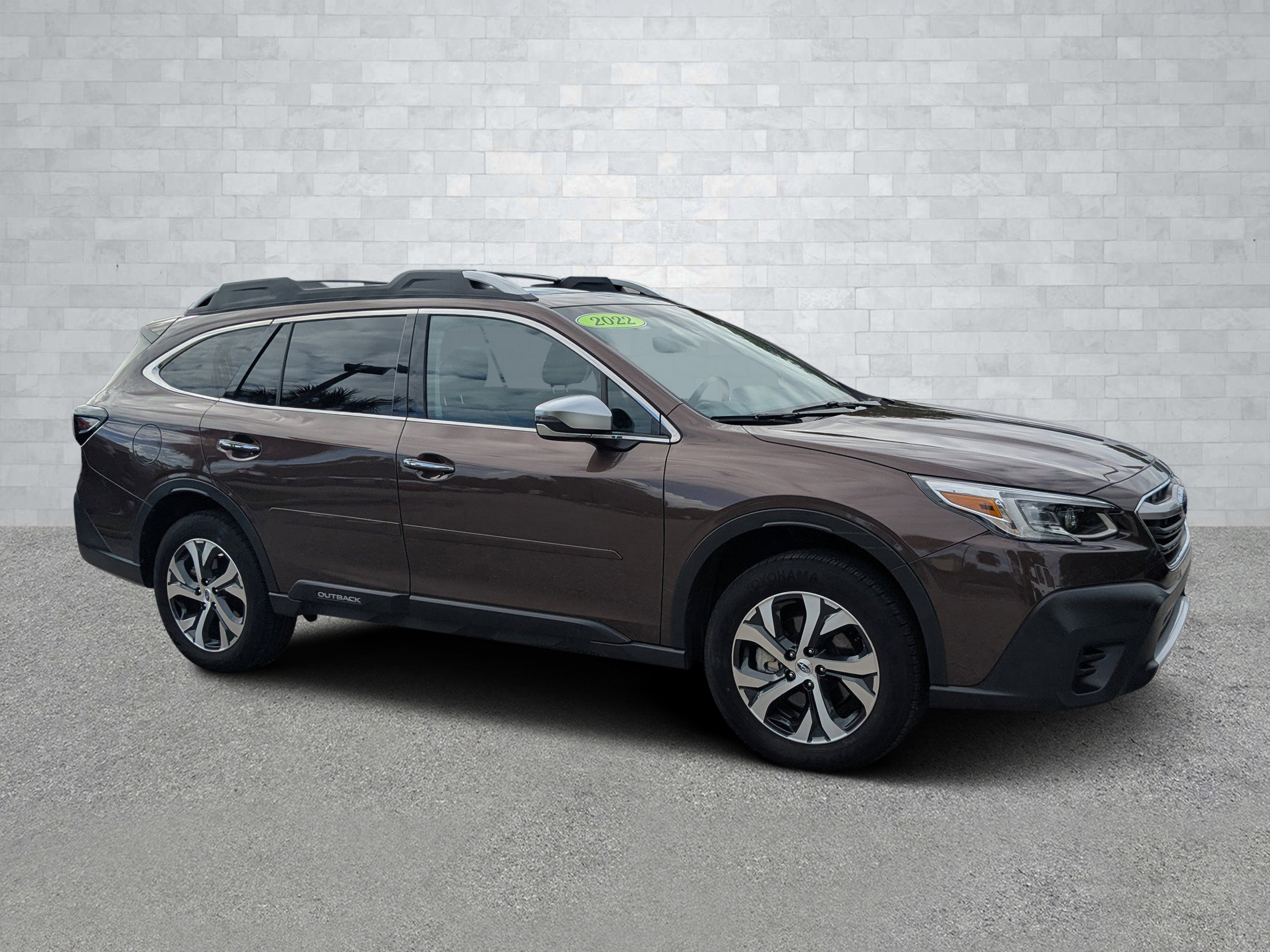 Used 2022 Subaru Outback Touring image 1