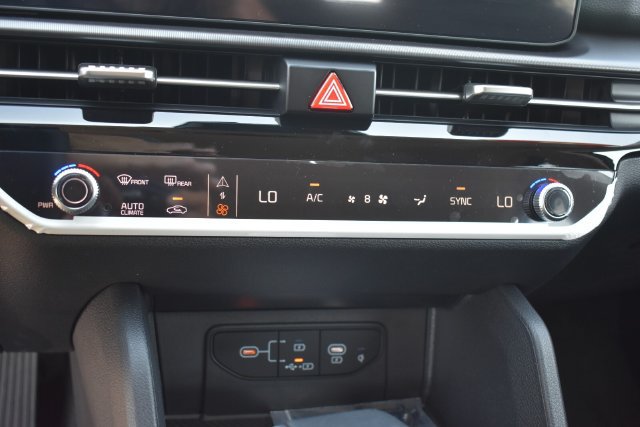 New 2026 Kia Sportage EX FWD image 29