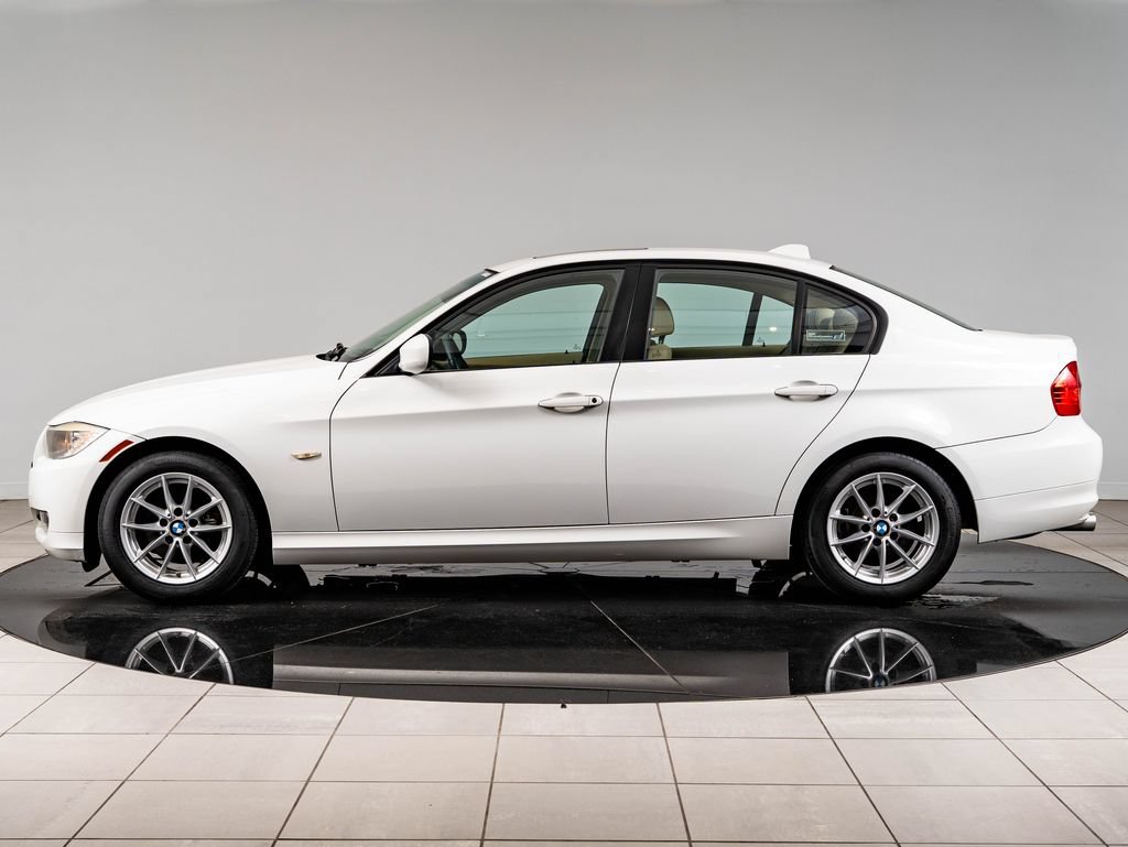 Used 2010 BMW 328i Sedan RWD image 5
