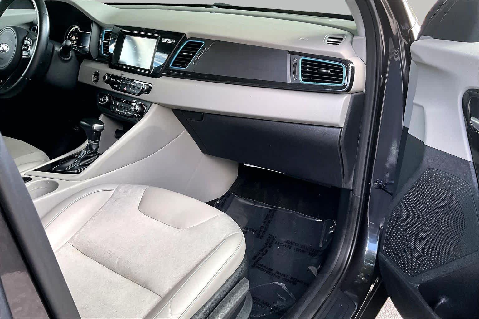 Used 2019 Kia Niro EX FWD image 18