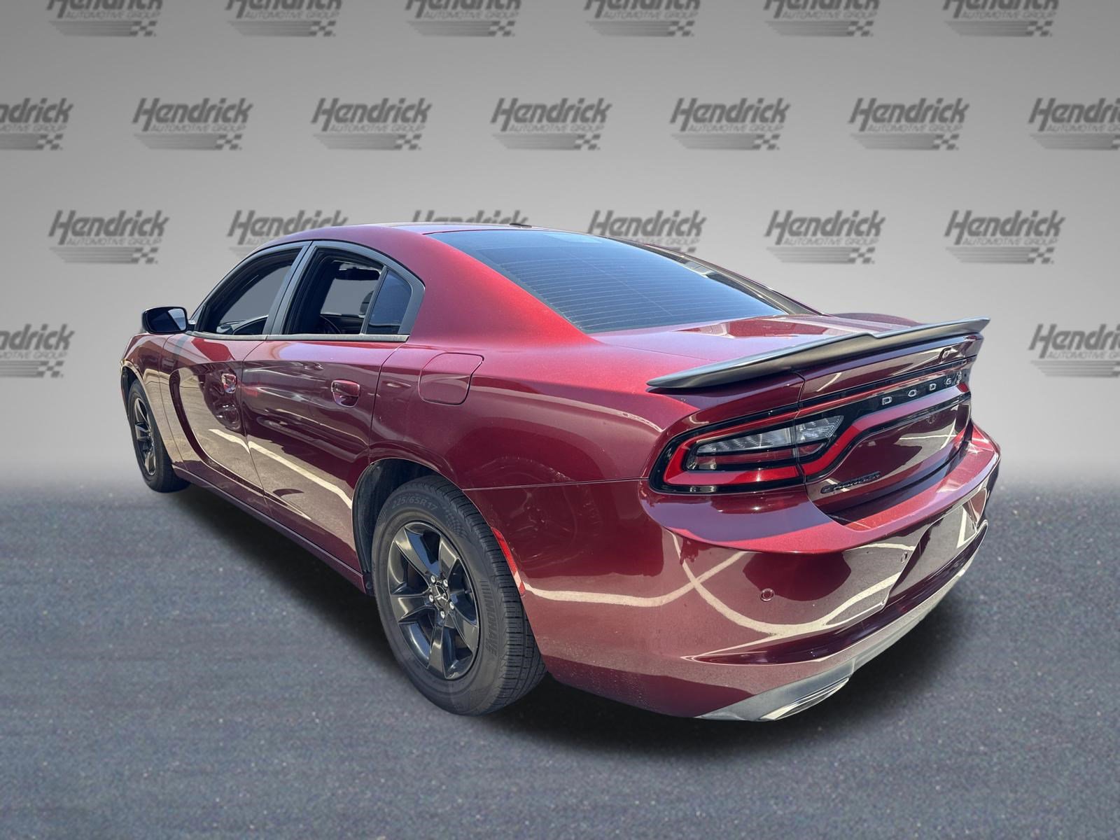 Used 2019 Dodge Charger SXT w/ Blacktop Package RWD image 7