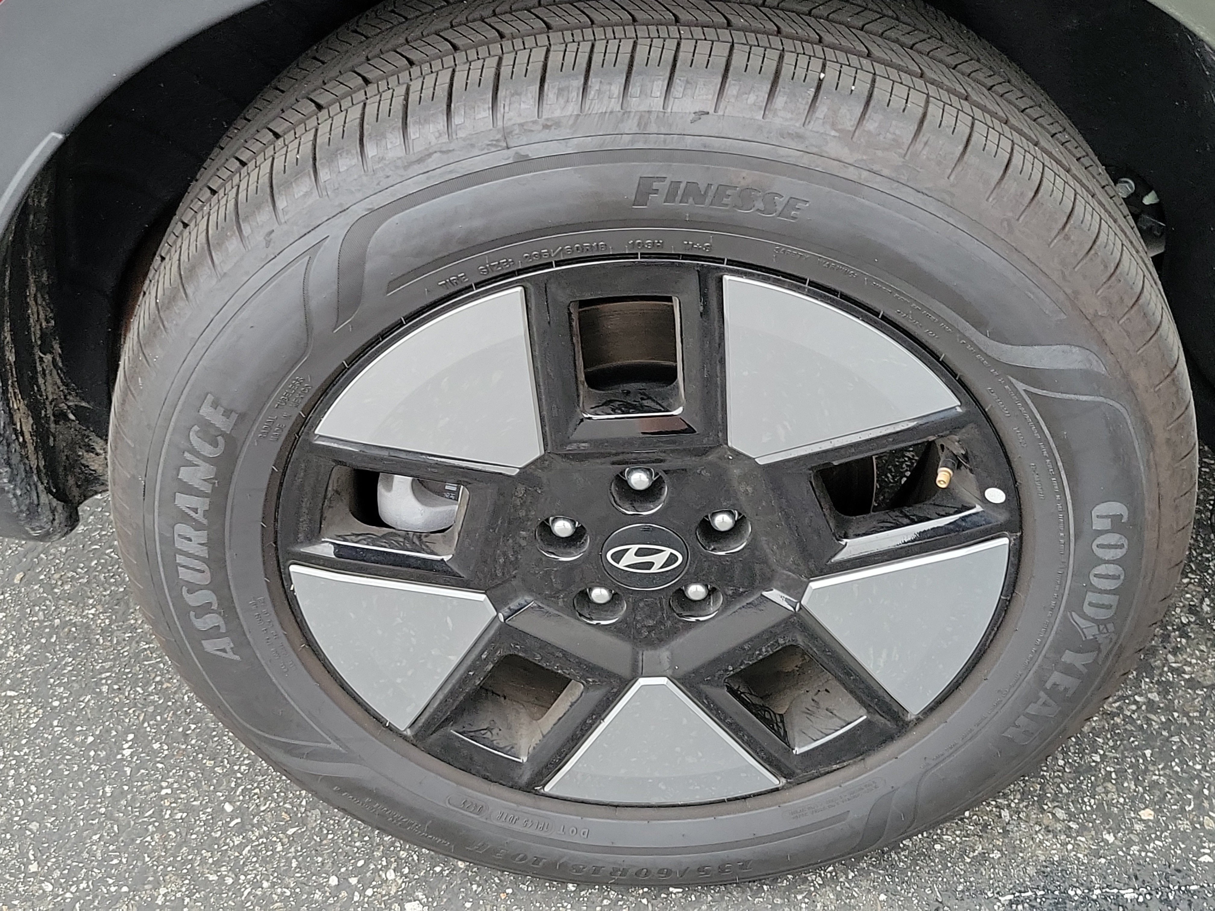 Certified 2026 Hyundai Santa Fe SEL AWD/4WD image 24