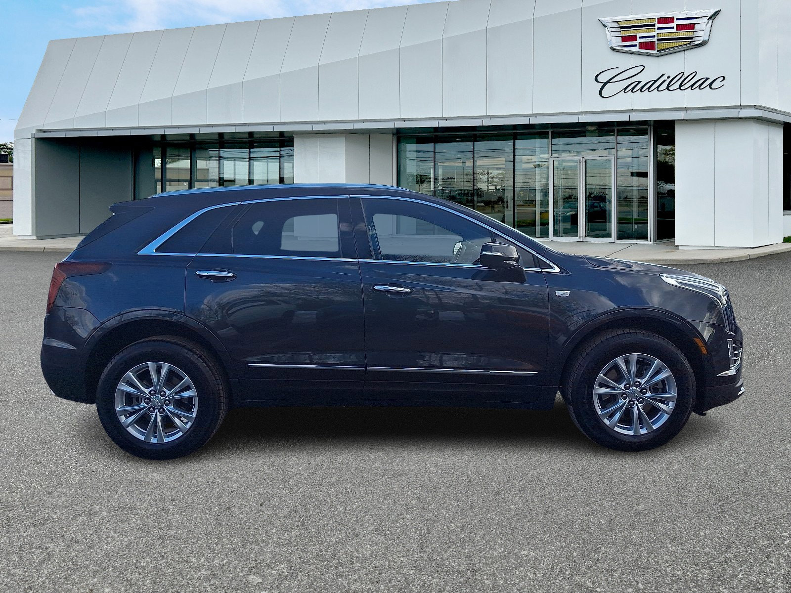 Certified 2022 Cadillac XT5 Luxury image 6