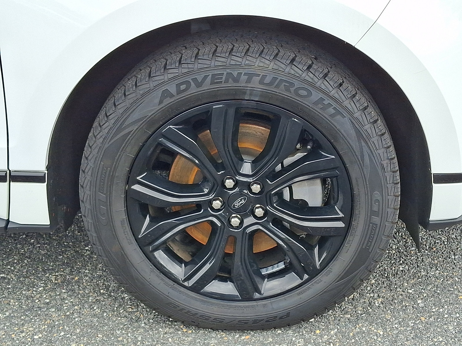 Certified 2022 Ford Edge SE w/ Black Appearance Package AWD/4WD image 9