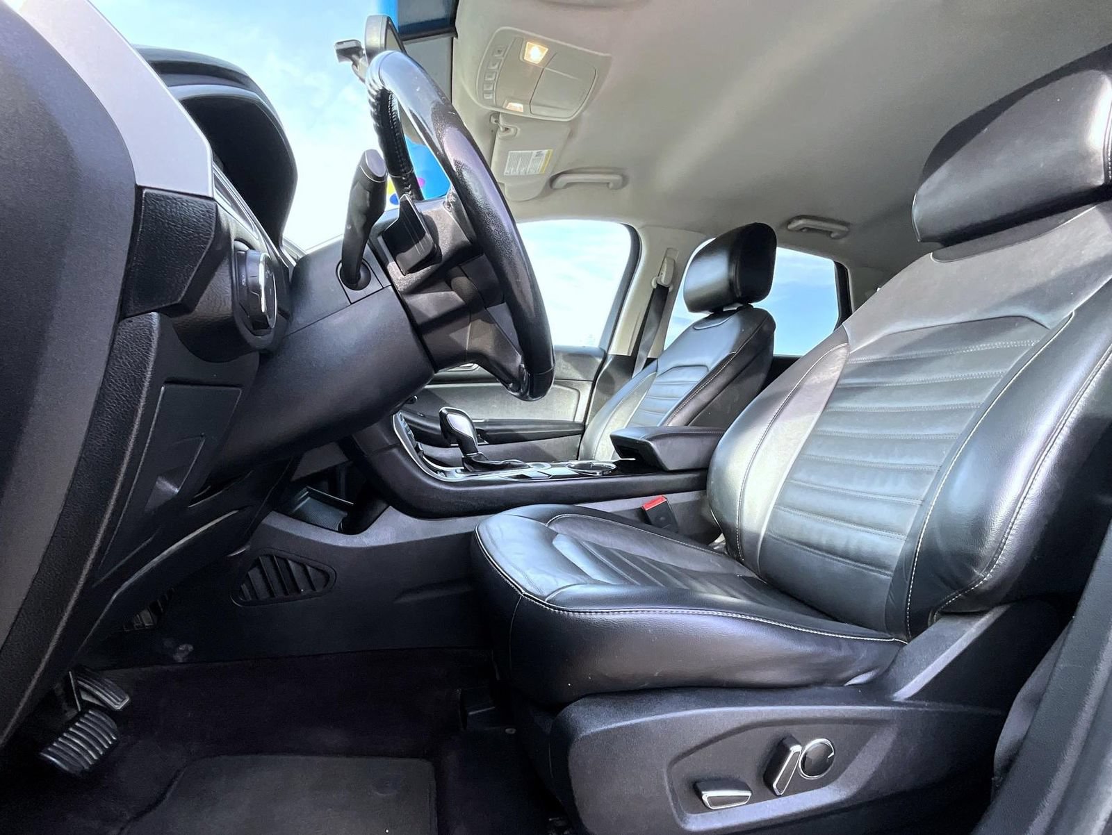 Used 2016 Ford Edge SEL w/ Equipment Group 201A AWD/4WD image 11