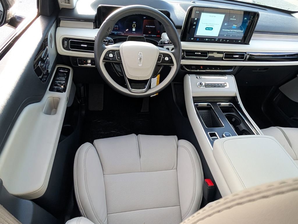 New 2026 Lincoln Aviator Reserve image 14