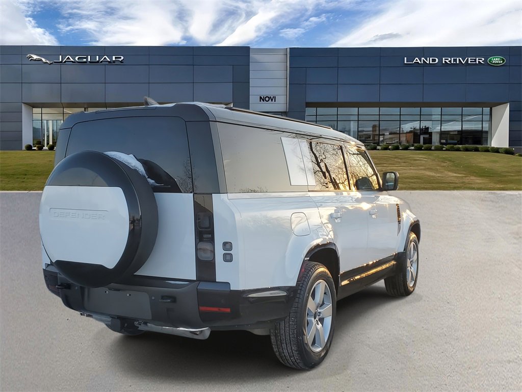 New 2026 Land Rover Defender 130 X-Dynamic SE image 3