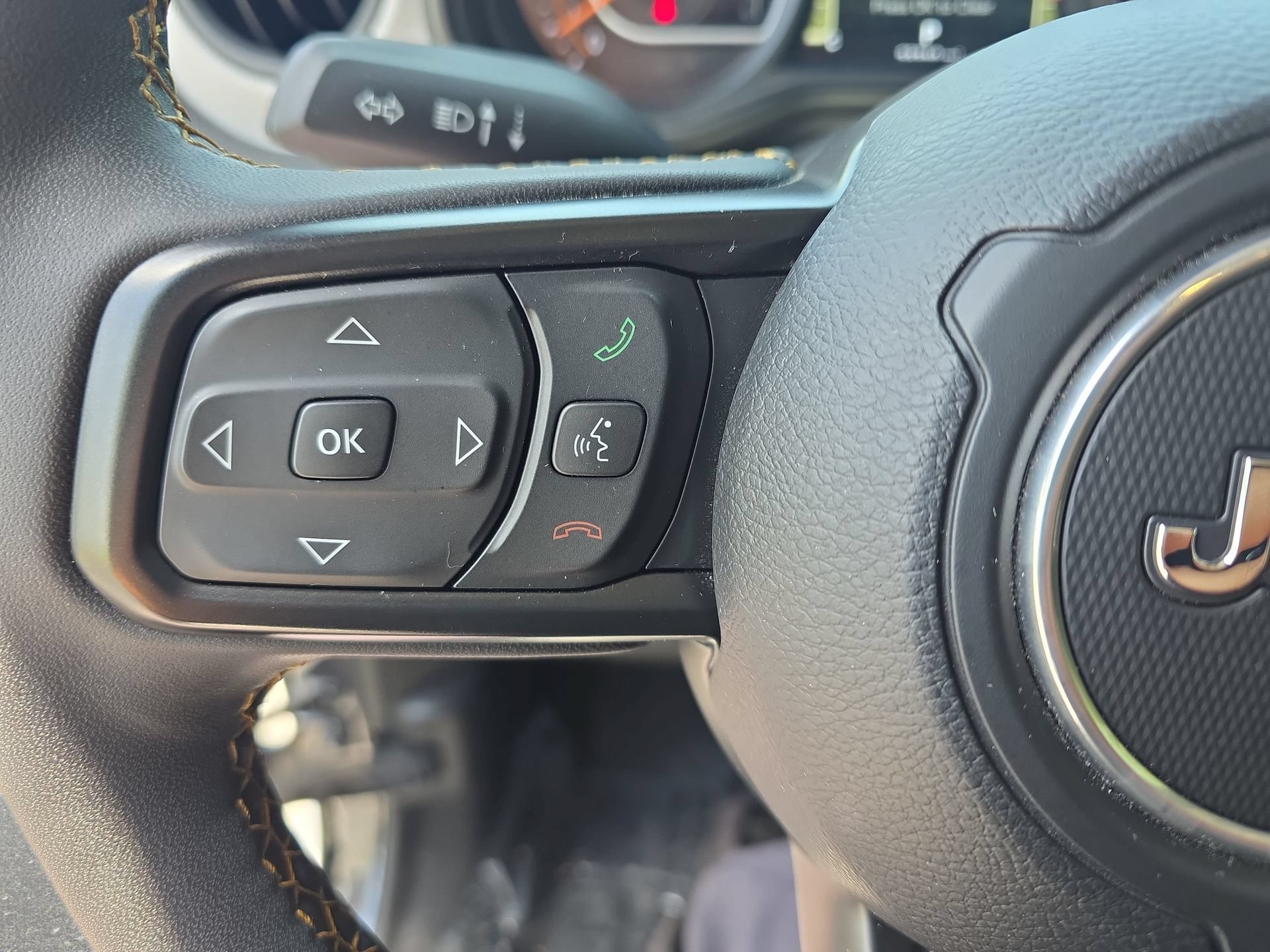 Used 2024 Jeep Wrangler Unlimited Sport AWD/4WD image 16