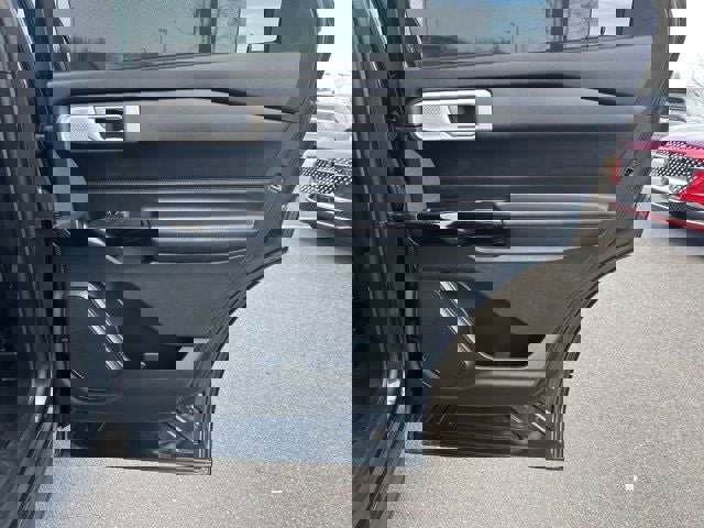 Used 2023 Ford Explorer Platinum w/ Technology Package image 20