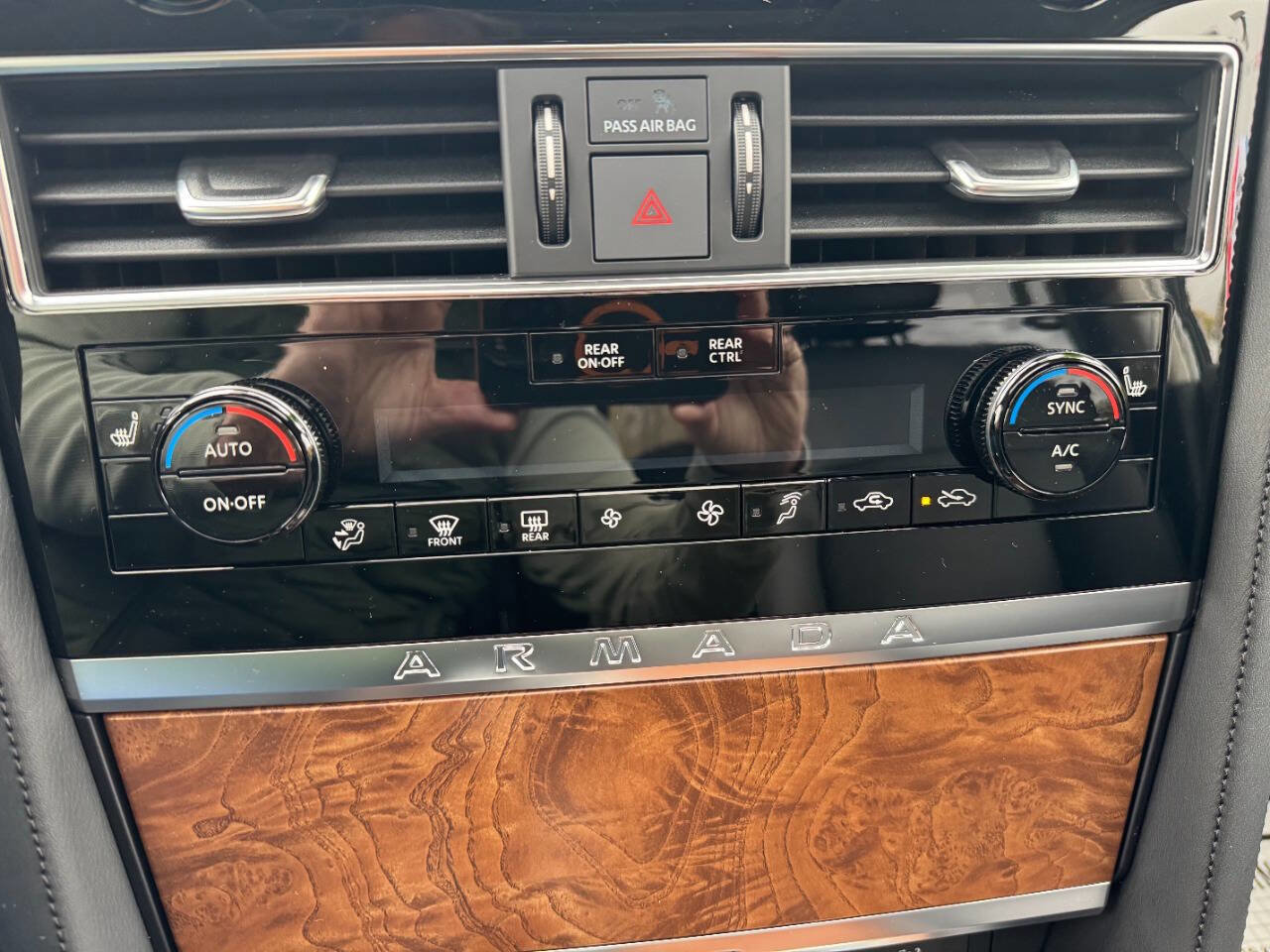 Used 2024 Nissan Armada SL w/ Cargo Package image 13