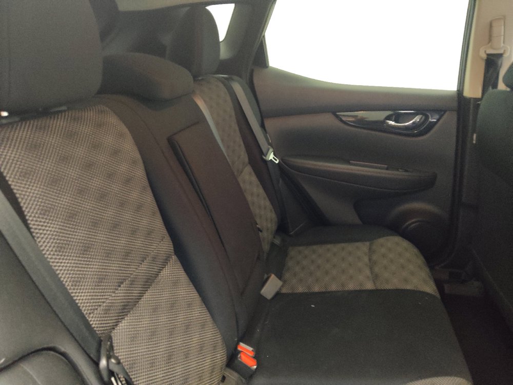 Used 2022 Nissan Rogue Sport SV FWD image 19