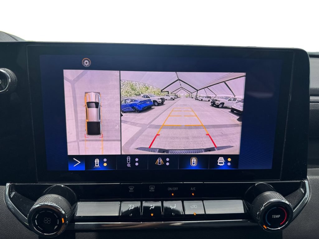 Certified 2023 Chevrolet Colorado Trail Boss w/ Technology Package AWD/4WD image 27