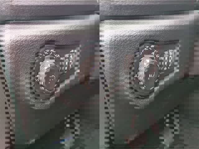 New 2026 Chrysler Pacifica Select w/ S Appearance Package image 18