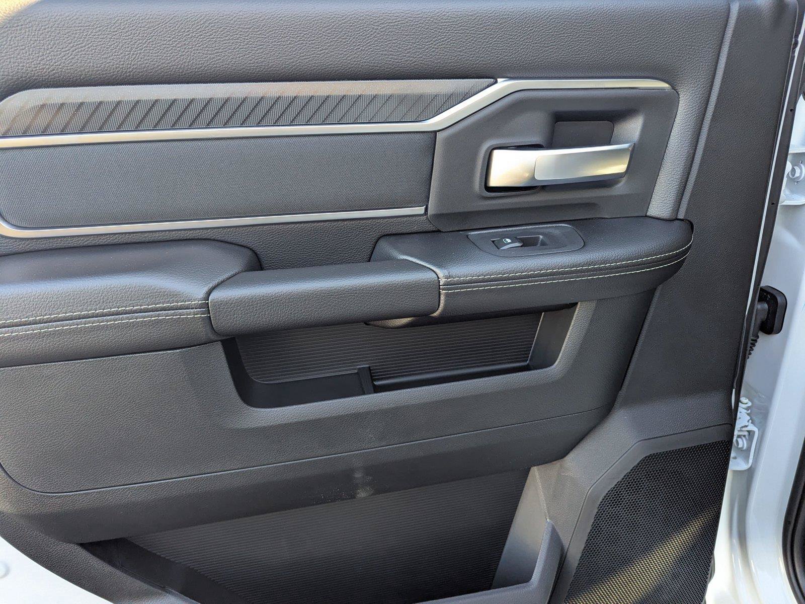 New 2026 RAM 3500 Big Horn AWD/4WD image 12