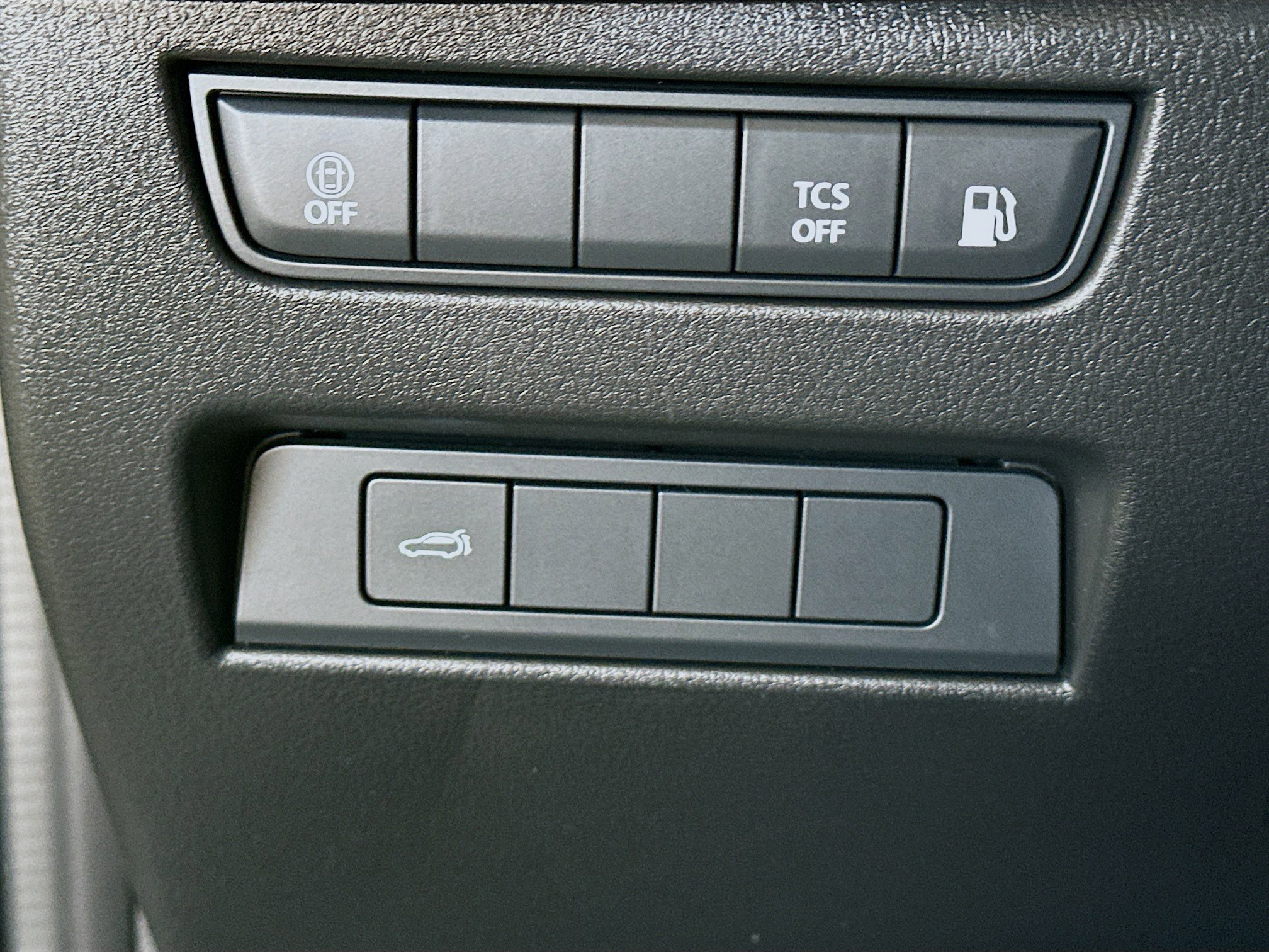 Used 2024 MAZDA CX-90 Plug-In Hybrid w/ Preferred image 17