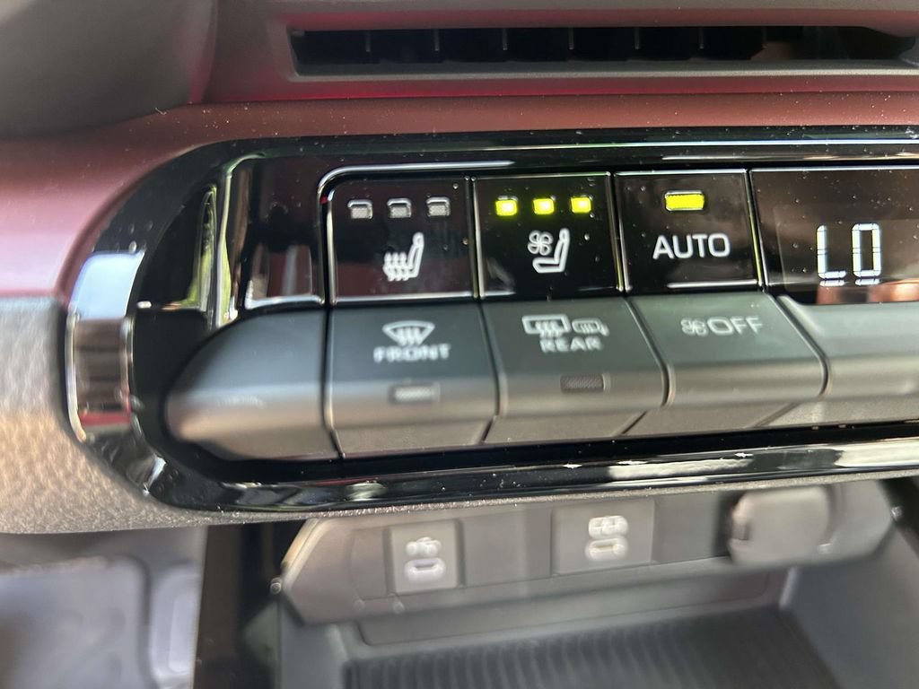 New 2026 Toyota Prius Plug-In Hybrid w/ Limited Premium Package FWD image 23