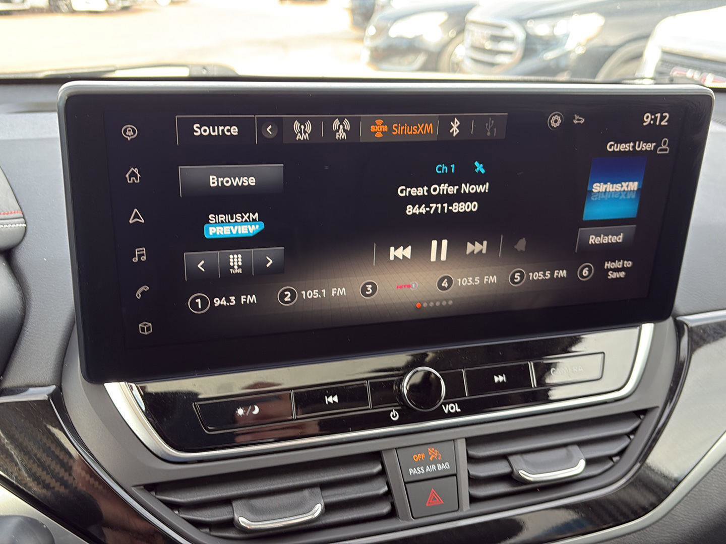 Used 2023 Nissan Altima 2.5 SR w/ SR Premium Package image 9