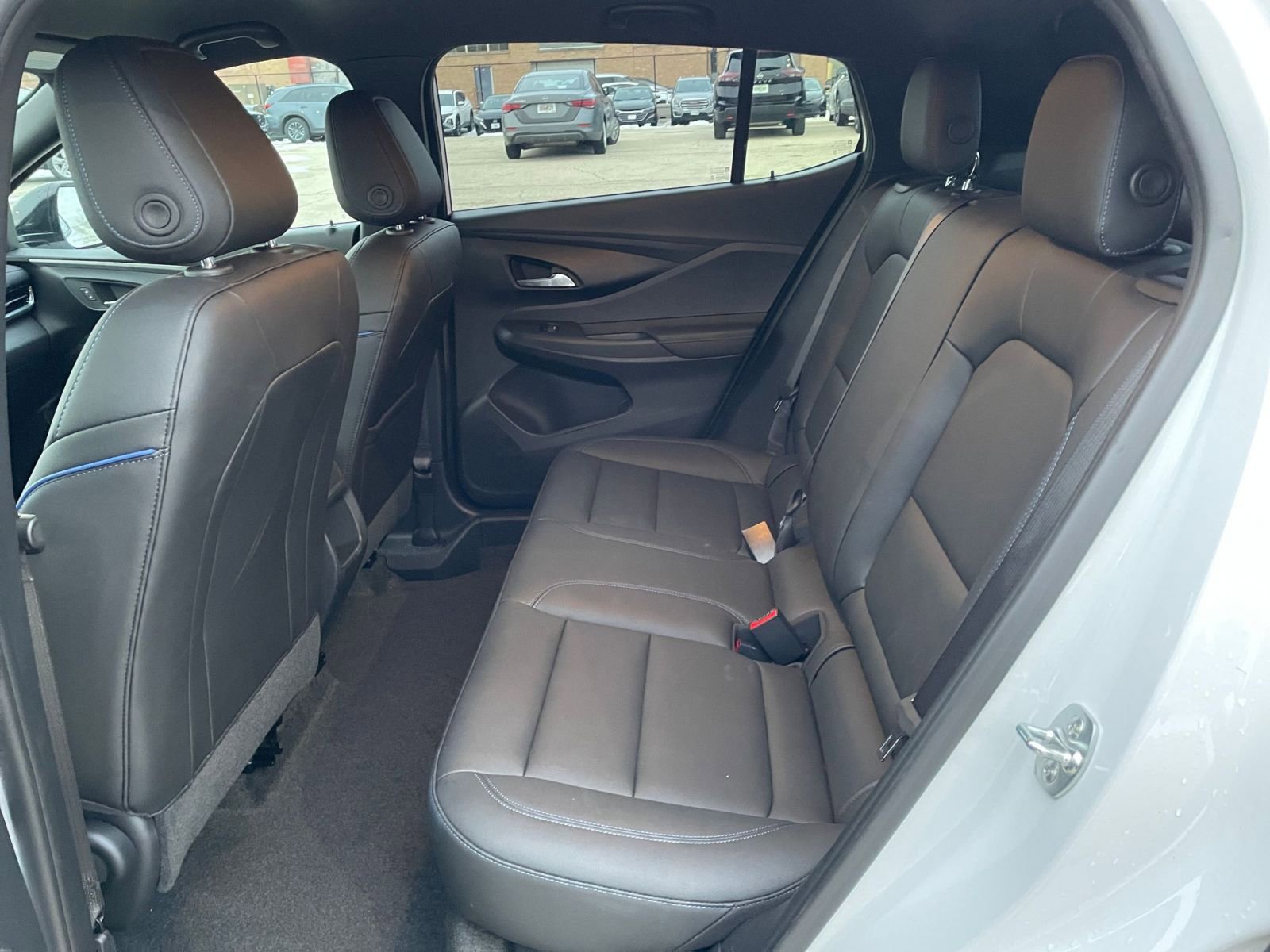 Used 2025 Buick Envista Sport Touring image 24