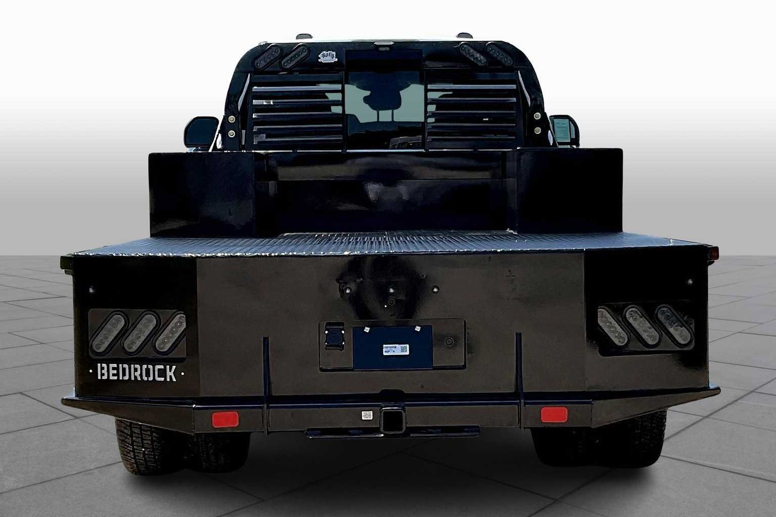 Used 2024 Ford F350 XLT w/ XLT Value Package AWD/4WD image 4