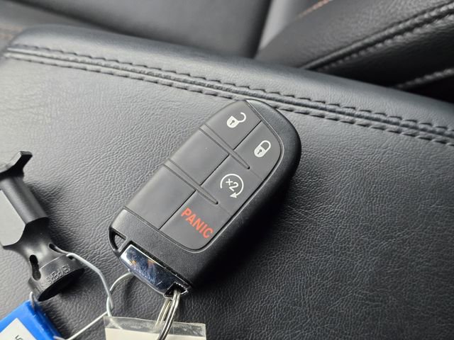 Used 2024 Jeep Compass Limited image 8