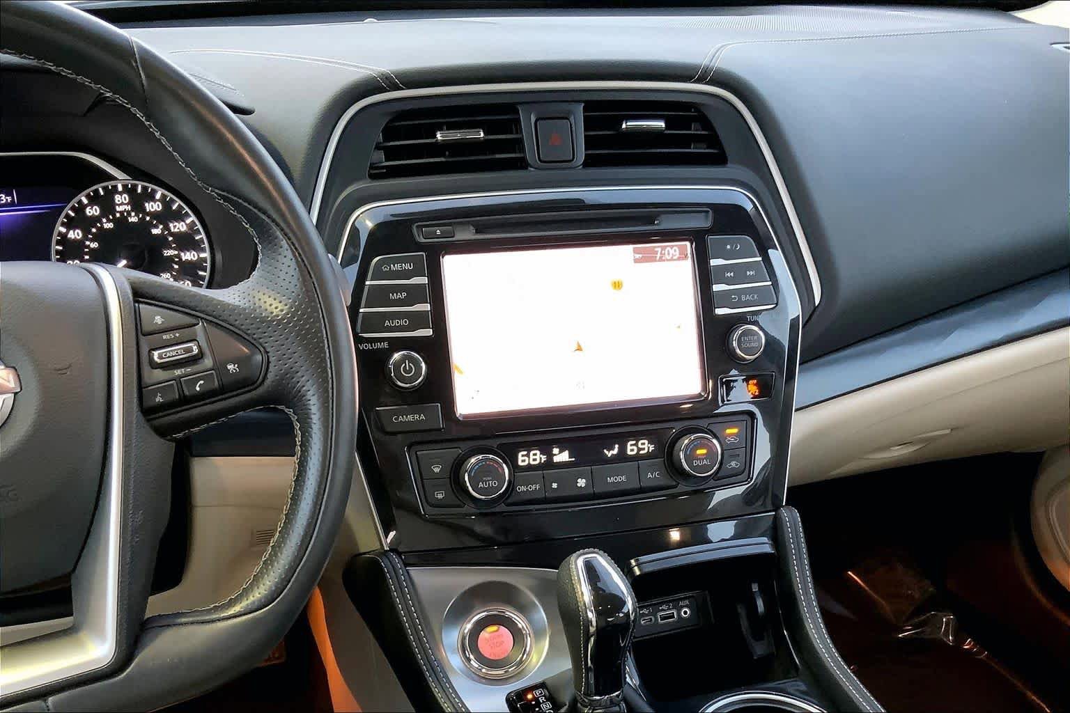 Used 2023 Nissan Maxima Platinum w/ Sport Mat Group FWD image 7