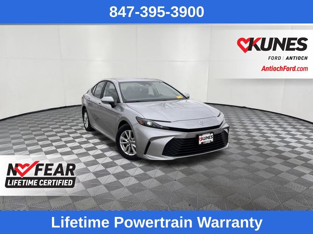 Used 2025 Toyota Camry LE FWD image 1