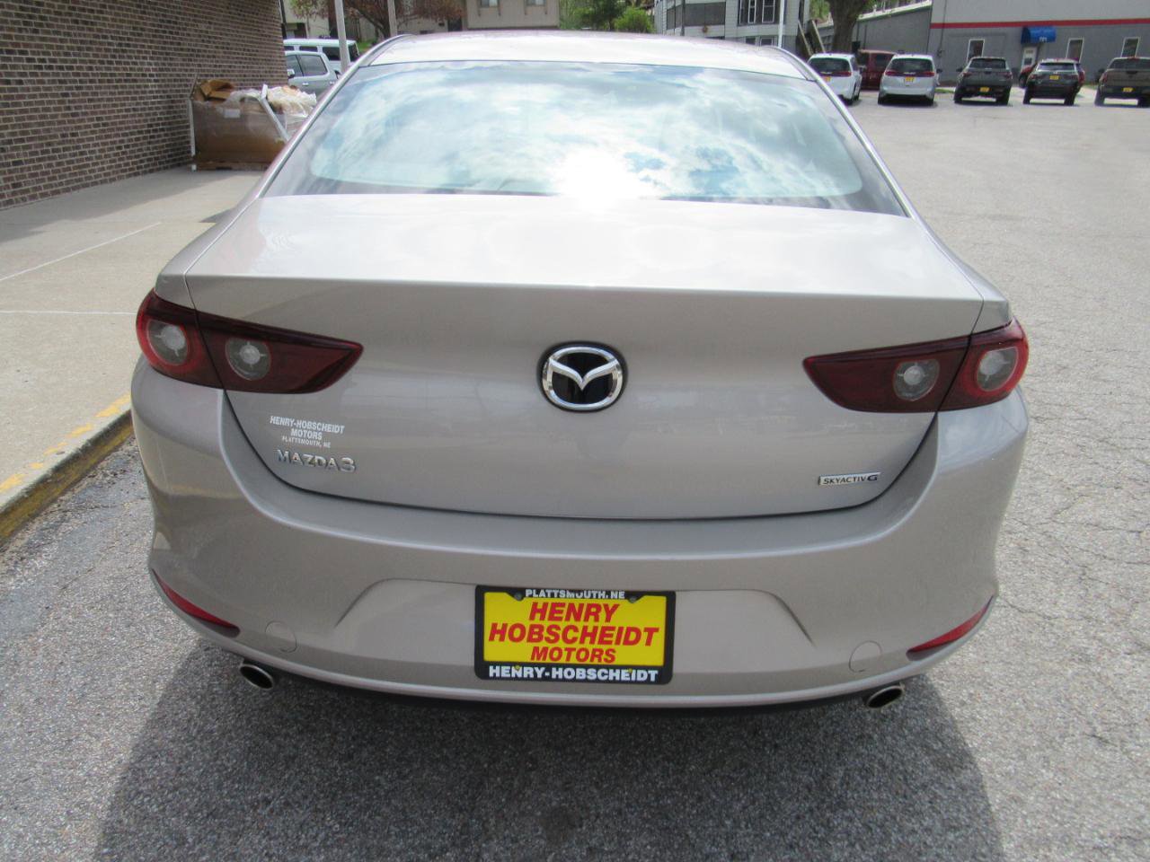 Used 2024 MAZDA MAZDA3 s FWD image 3