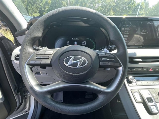 Certified 2025 Hyundai Palisade SE image 14