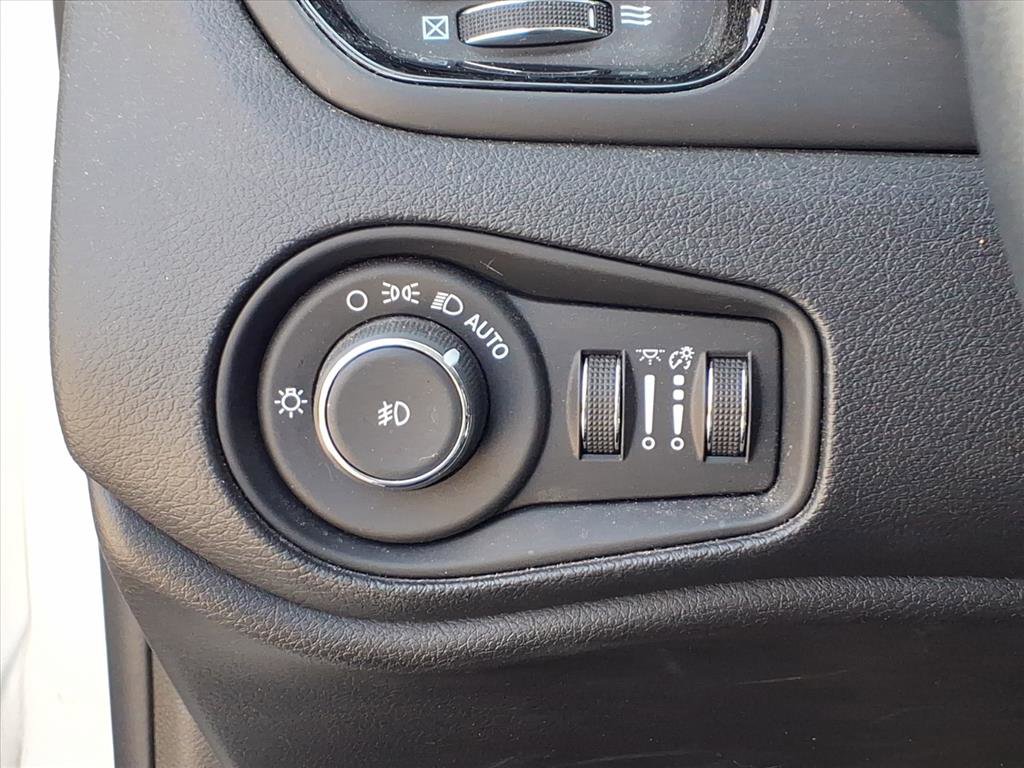 Used 2020 Jeep Renegade Altitude image 21