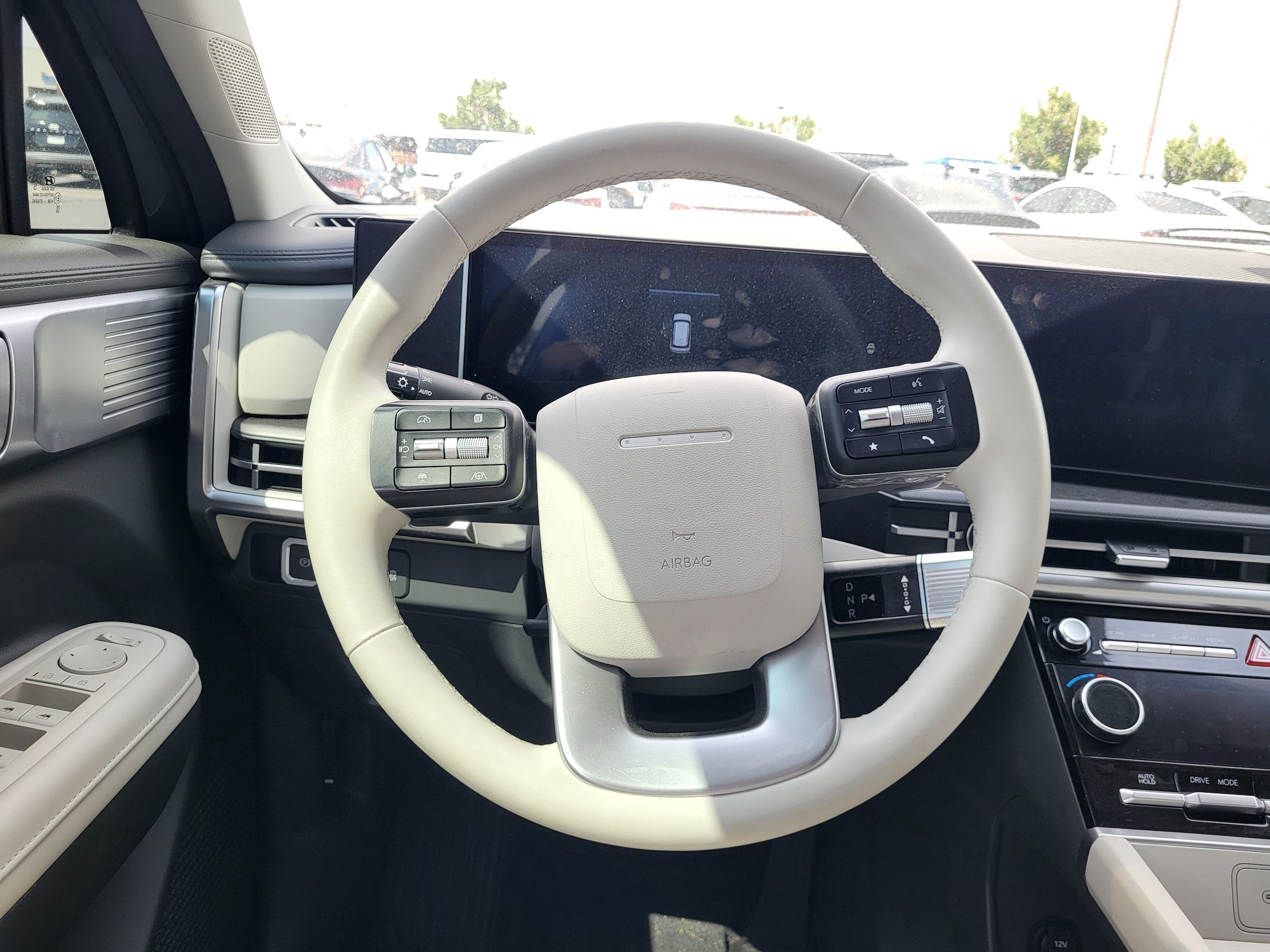 Used 2025 Hyundai Santa Fe SEL FWD image 31