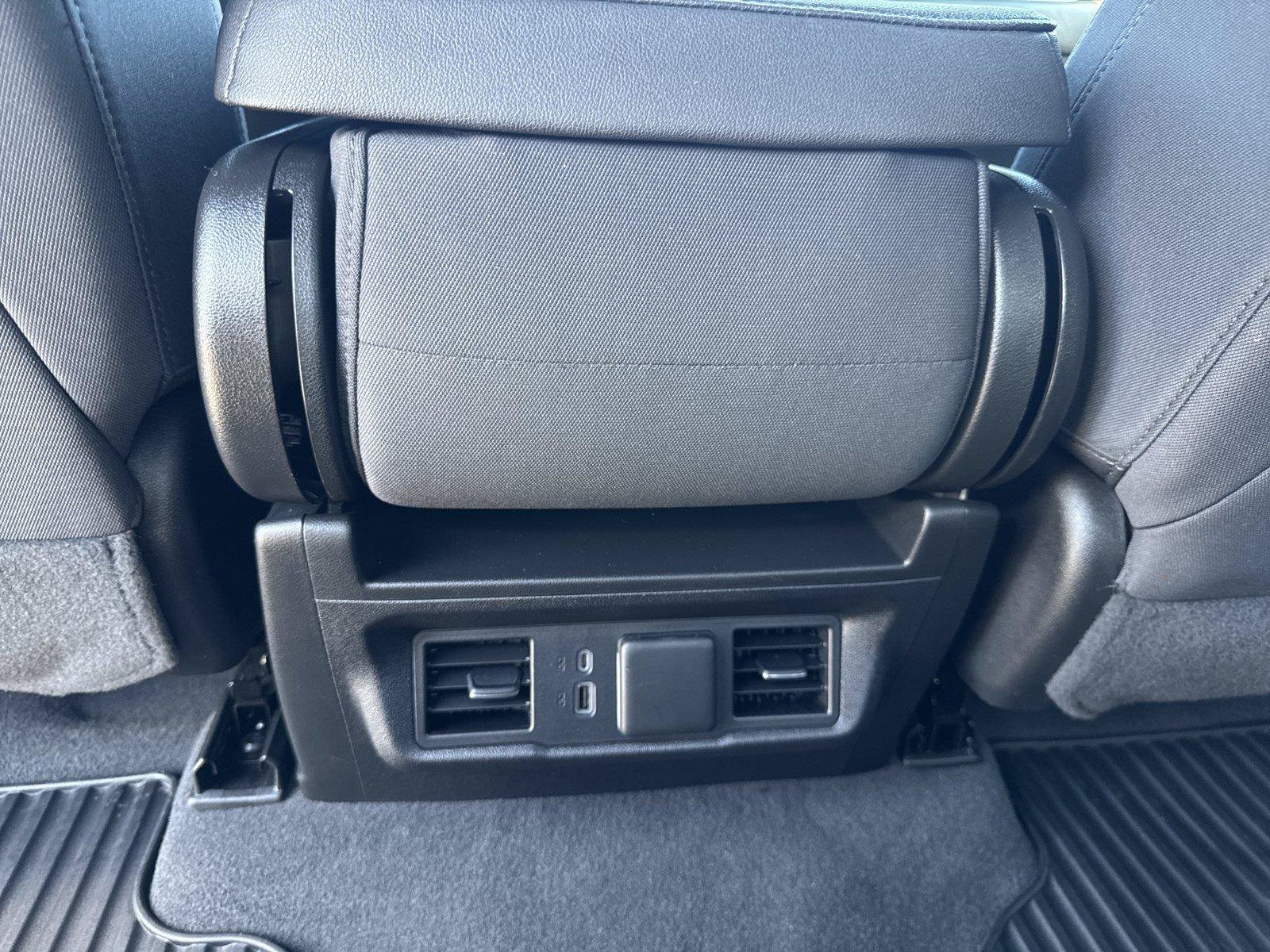 Used 2024 Chevrolet Silverado 1500 LT AWD/4WD image 29