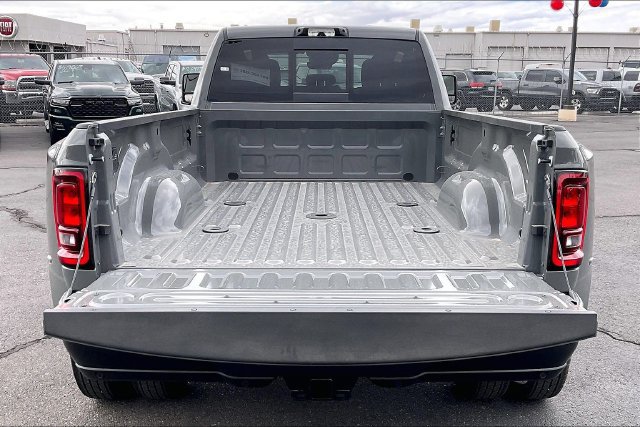 New 2027 RAM 3500 Tradesman AWD/4WD image 16