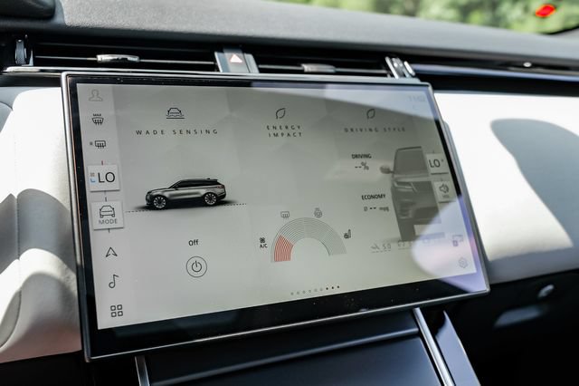 New 2026 Land Rover Range Rover Velar S AWD/4WD image 35