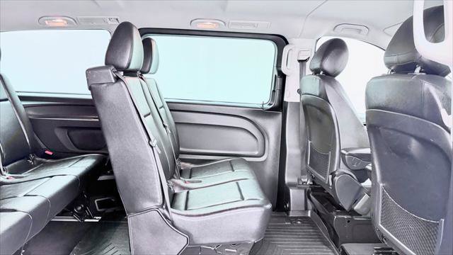 Used 2016 Mercedes-Benz Metris Passenger image 18