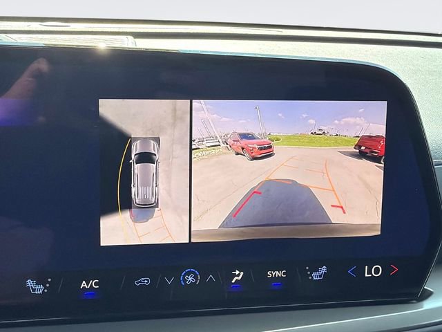 New 2026 Chevrolet Traverse LT image 34