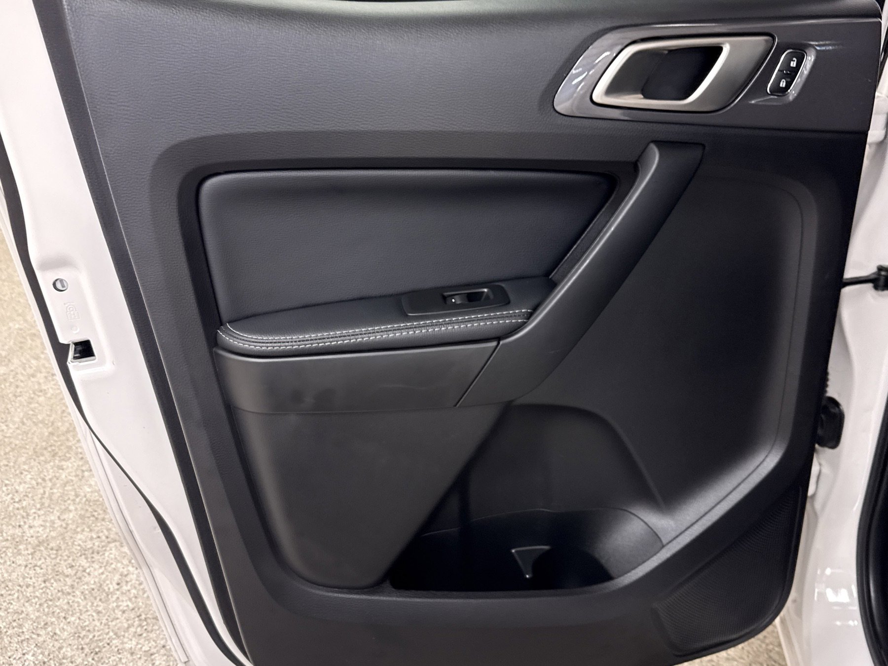 Used 2020 Ford Ranger Lariat w/ Equipment Group 501A Mid image 11