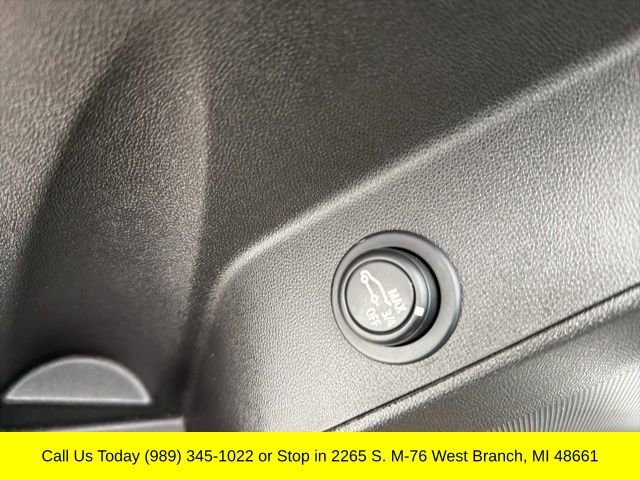 Used 2021 Chevrolet Equinox LT FWD image 30