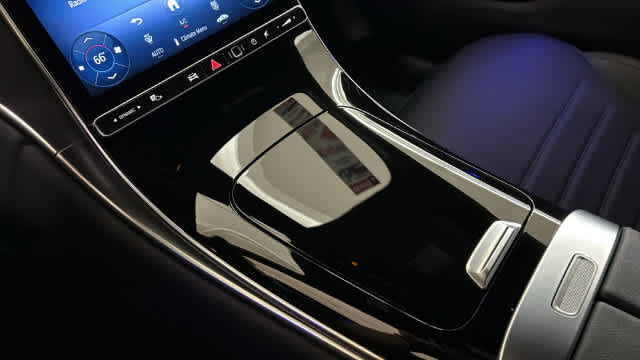 Certified 2026 Mercedes-Benz GLC 300 4MATIC image 21